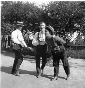 Three street musicians. St. Louis. 1900.